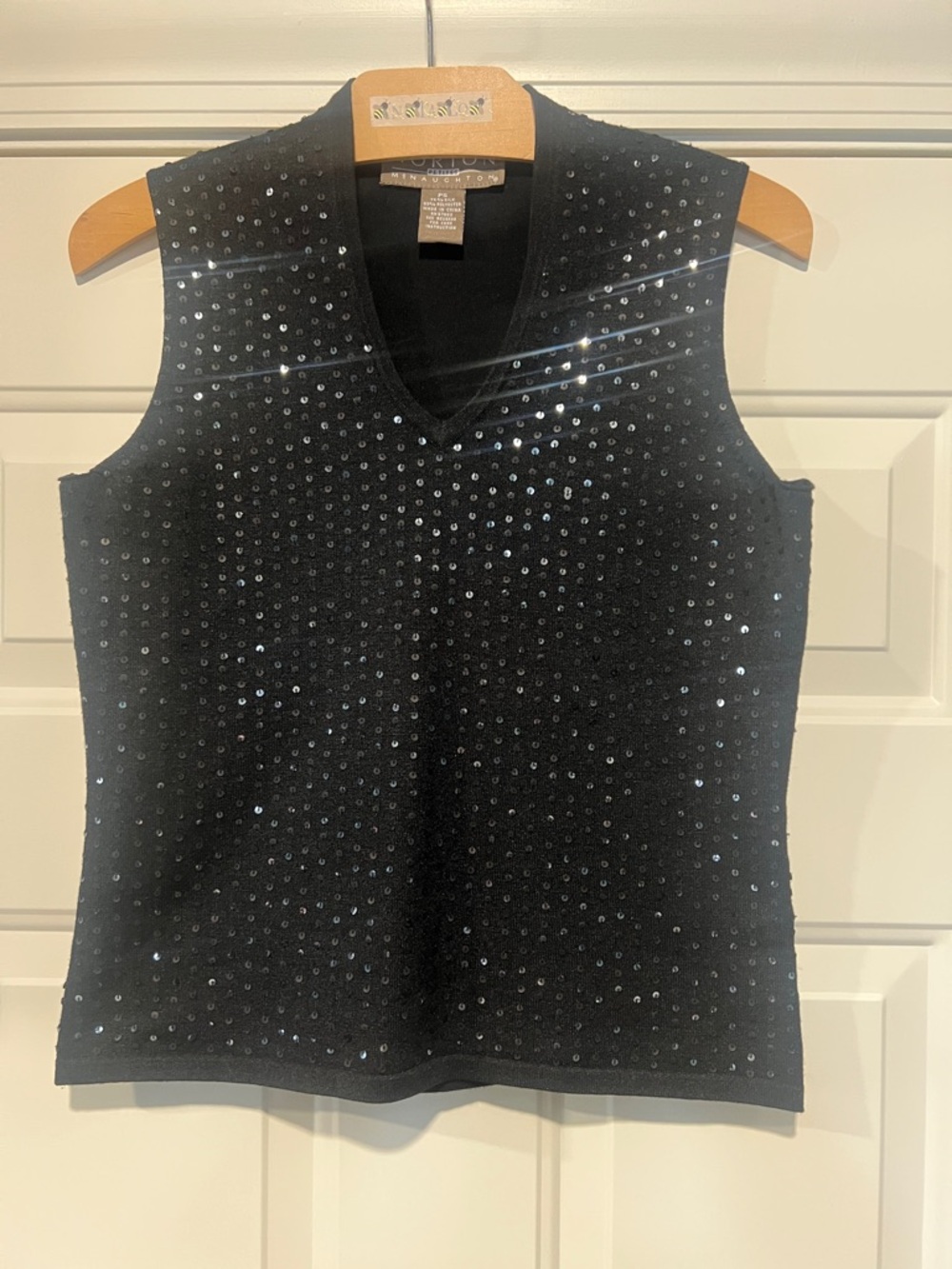 Sleeveless Sequin Black V-Neck‎ Women’s Top Sz PS Glam Sparkle Event Going Out